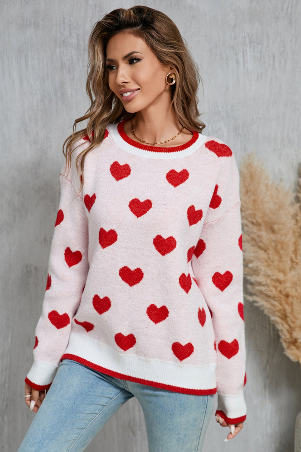 Contrast Trim Heart Sweater in 2 Colors