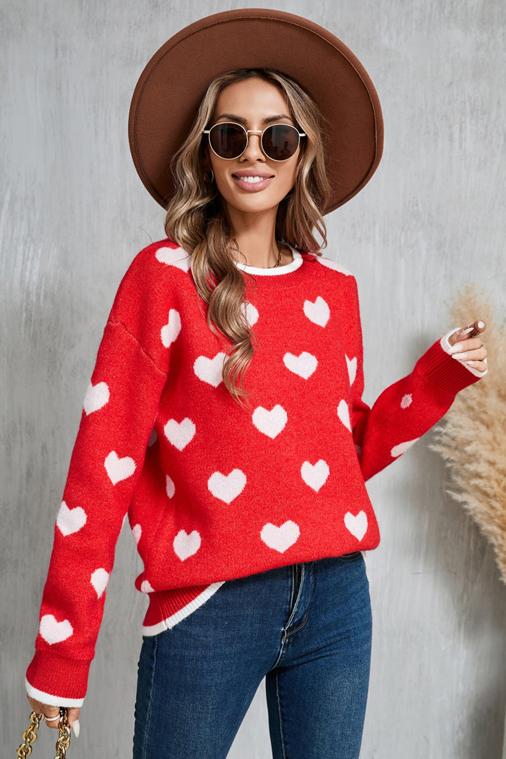 Contrast Trim Heart Sweater in 2 Colors