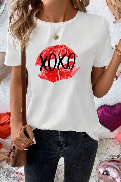 XOXO Lip Graphic T-Shirt - Olive Ave