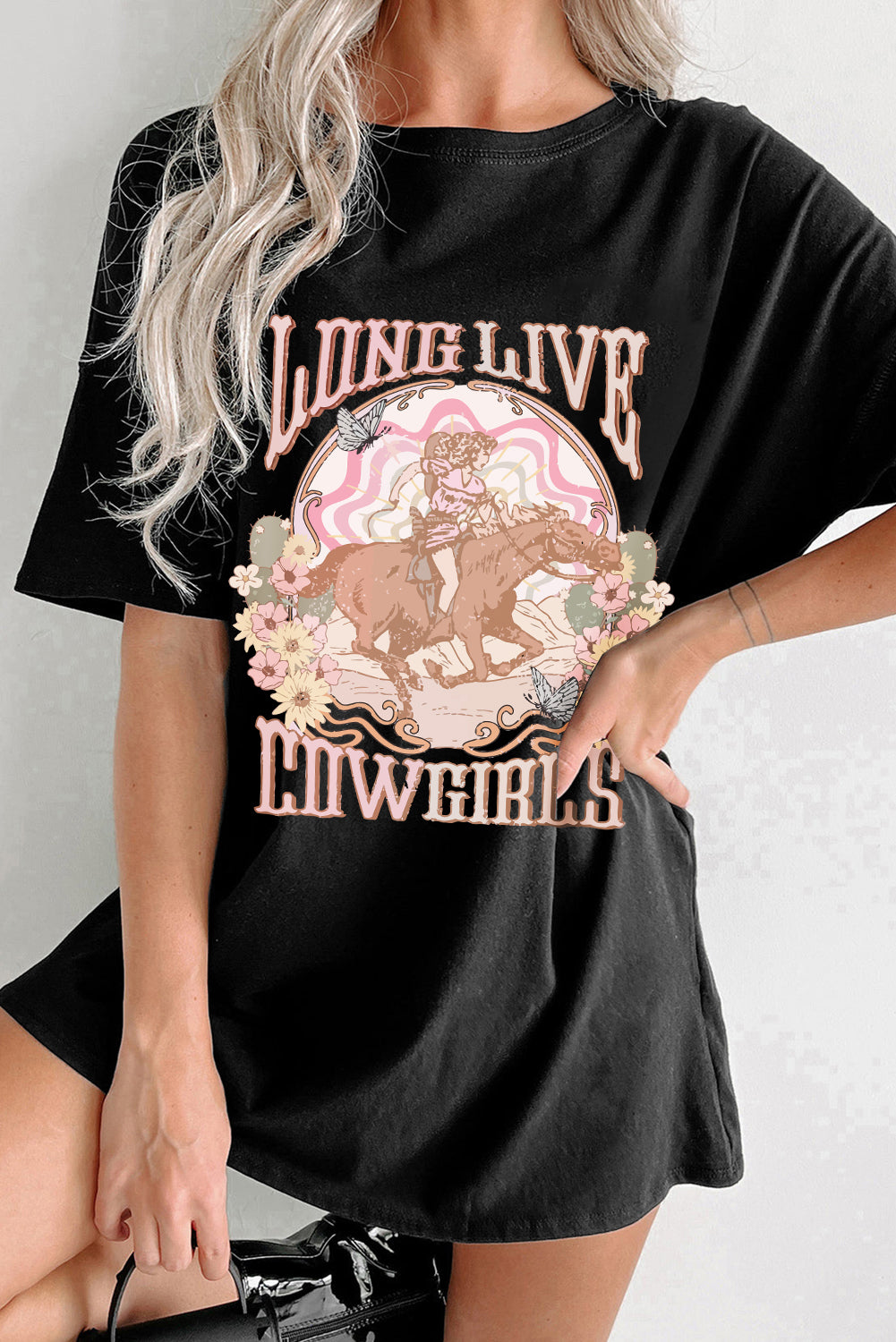 LONG LIVE COWGIRLS Oversize Graphic Tee