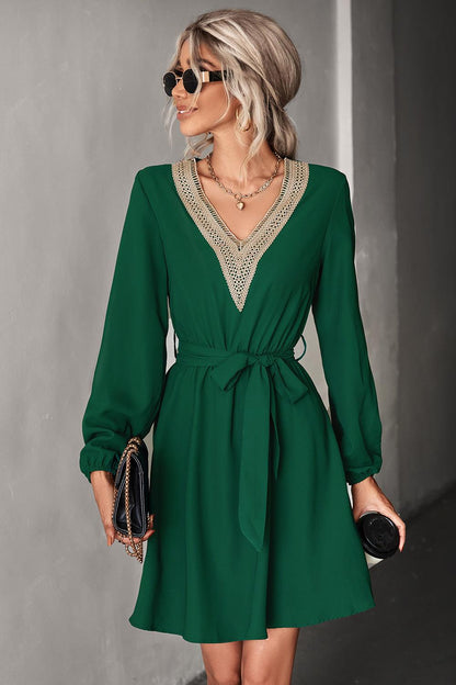 Contrast V-Neck Belted Dress - Olive Ave