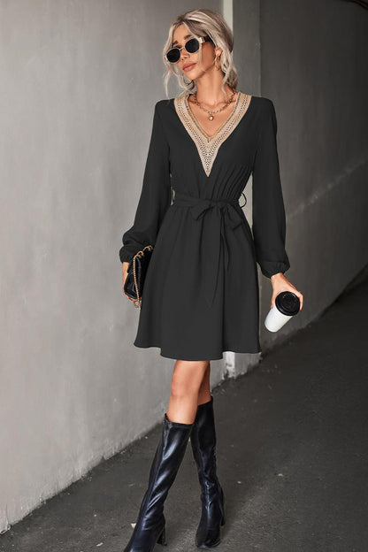 Contrast V-Neck Belted Dress - Olive Ave