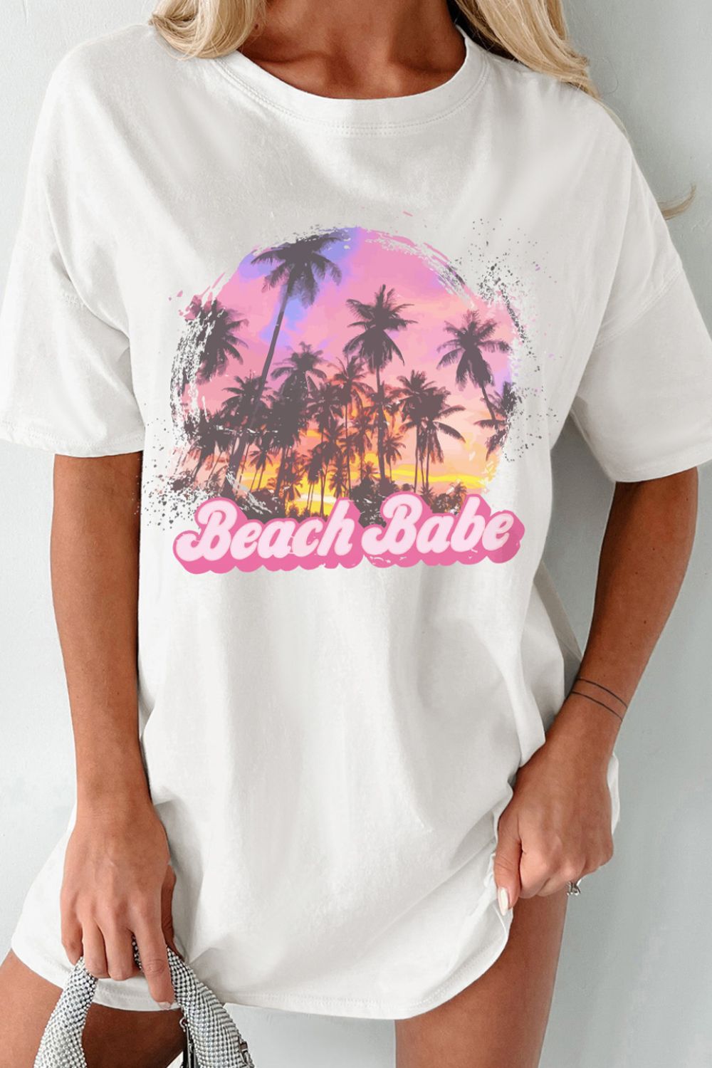 Graphic BEACH BABE T-Shirt - Olive Ave