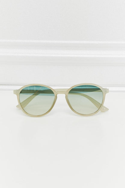 Full Rim Polycarbonate Frame Sunglasses - Olive Ave