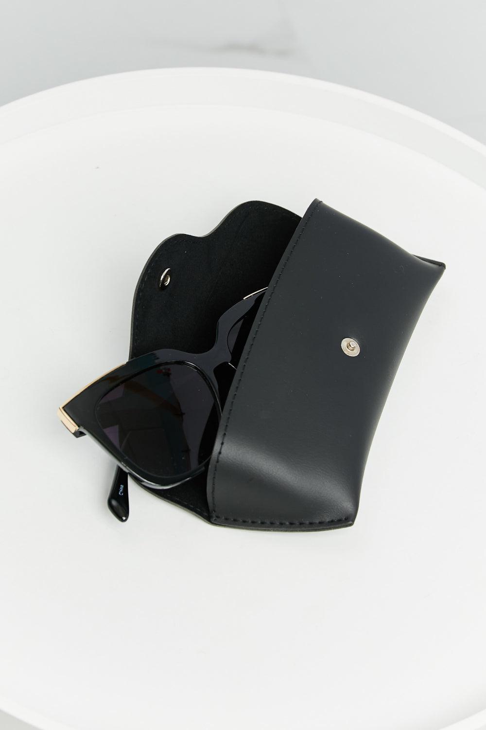 Metal-Plastic Hybrid Full Rim Sunglasses - Olive Ave
